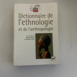  Dictionnaire de l'ethnologie et de l'anthropologie Broché – 7 mars 2007 de Pierre Bonte (Auteur), Michel Izard (Auteur), Marion Abélès (Auteur) - Photo entière