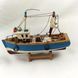 lot de 4 petites maquettes de bateaux  - Photo 1