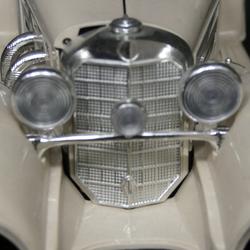 Modèle réduit en métal "Mercedes Benz 500K Roadster 1936" de marque Bburago Ech. 1/20 - Photo 1