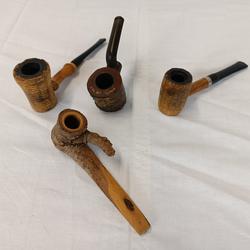 Lot de 4 pipes artisanales en bois , avec étui souple - Photo 0