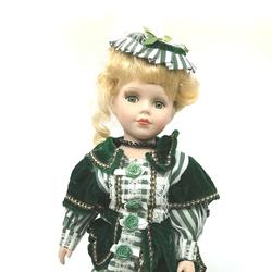  Collection Poupée ancienne " les petites robes vertes " - Photo 0