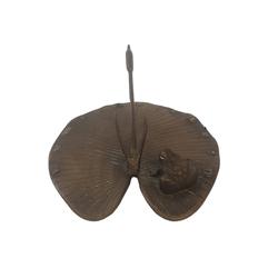 Cadran solaire du milieu du siècle Bronze Feuille avec grenouille - Photo 1