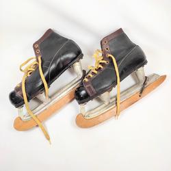 Anciens patins à glace - Toronto Canada - 42 - Photo 1