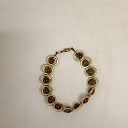 Bracelet de perles en bois recyclées  - Photo zoomée