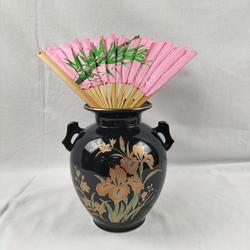 Joli lot de vase noir et éventail asiatiques - Photo 0