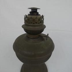 Ancienne Lampe à Pétrole En Etain Vintage - Photo 1