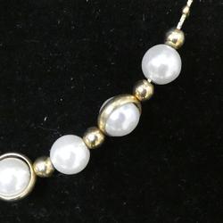 Collier doré avec perles - Photo 1