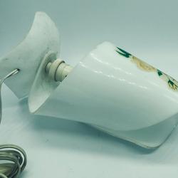 Lampe vintage en plastique - Photo 1