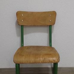 Petite chaise d'écolier - Photo 0
