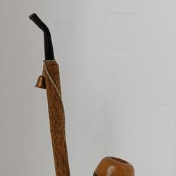 Ancienne pipe en bois artisanale - Photo 0