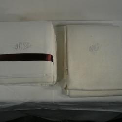 nappe en coton dammasé avec 24 serviettes  - Photo 1