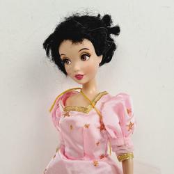 Poupée - Cheveux noirs robe rose et or - Disney - Photo 1