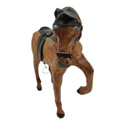 Sculpture cheval en cuir mâché - vintage - Photo 0