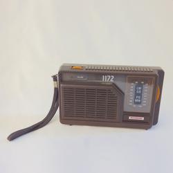 Poste radio à transistor des années 70 - Schneider  - Photo 0