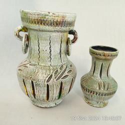 Lot de 2 vases à l'antique en terre cuite/poterie motifs polychromes en relief - Photo 0