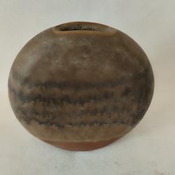 Vase Céramique Signé En Creux KAMINI De Couleurs Beige Et Dégradé De Marron 13 cm x 14 cm x 3 cm  - Photo 0