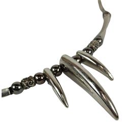 Collier style gothique - griffes de loup en métal argenté - Photo 1