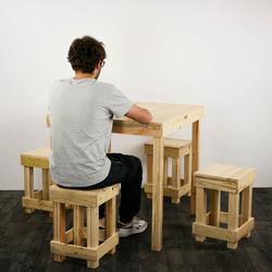 Table Carrée en bois recyclé  - Photo 1