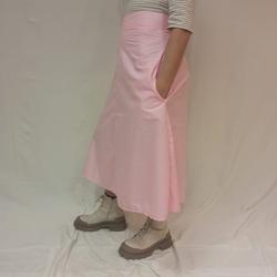 Jupe trapèze, avec ceinture et deux poches - REMBOBINEZ - T40 - blanche et rose - Photo 1