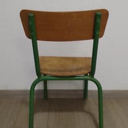 Petite chaise d'écolier - Photo 1
