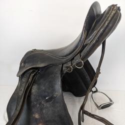 Selle d'équitation - randonnée cheval -100% cuir de buffle - Photo zoomée