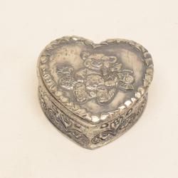 Ancienne boite à dents en forme de cœur couvercle décor jouets  - Photo 0