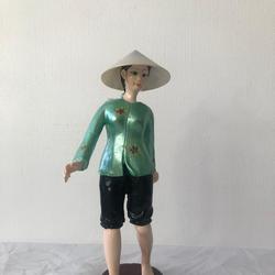 Statue femme asiatique sur son support - Photo 0