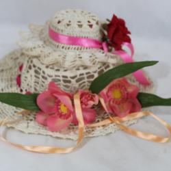 Ensemble chapeaux en crochet avec fleurs roses et rouges - Photo 1