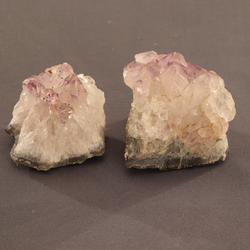  Lot de2 pierres brutes en Quartz Cristal blanc avec reflets violets - Photo 0