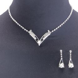 bijoux femme, set de collier et des boucles d'oreilles - Photo 0