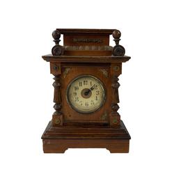 Horloge pendule en bois  - Photo 1