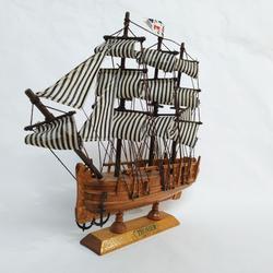 Maquette en bois du navire "Thonier"  - Photo 1