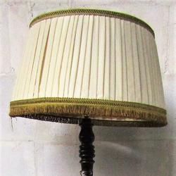Grande lampe sur pied 1m70 en bois Vintage - Photo 0