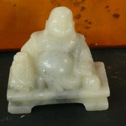 petit bouddha en marbre dans boite laquée - Photo 1