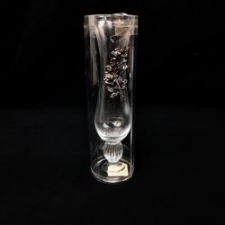 Duo de vases en verre avec décoration en étain - Photo 1