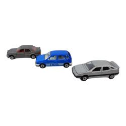 Lot 3 voitures miniatures en métal marque Majorette - Photo 0