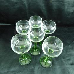 Lot de 6 verres à vin tige verte  - Photo 1