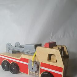 Camion de pompier en bois  - Photo 1