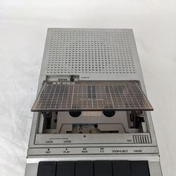 Enregistreur de cassettes - SV 669 - année 70 - Photo 1