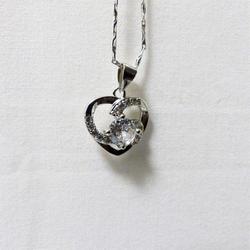  Collier pendentif cœur & pierre - blanche - Photo 0