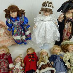 Lot de 10 poupées de porcelaine vintage  - Photo 0