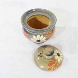 Petit Pot ancien en terre cuite vernissé à motif floral fait main  - Photo 1