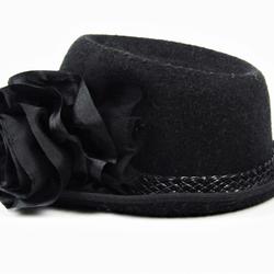chapeau femme fleur noir vintage en feutre, laine, tulle  - Photo 1