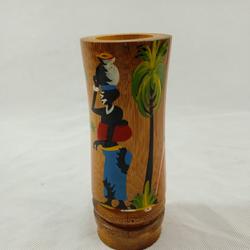 Vase en bambou peint main  - Photo zoomée
