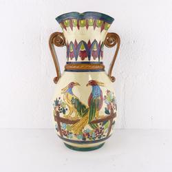 Vase en céramique peint à la main  - Photo zoomée
