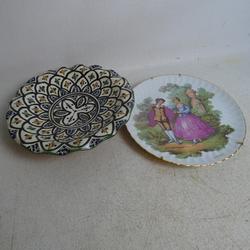 Lot de 2 Assiettes Décoratives Murales Vintages en Porcelaine de Limoges Décor Fragonard  - Photo zoomée