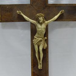 Crucifix en bois INRI 34,5cm - Photo 1