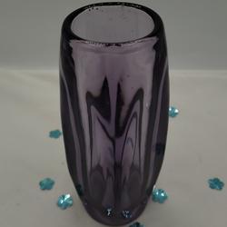 petit Vase (16,7cm) violet en verre plein travailler  - Photo 0