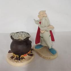 Figurine panoramix + potion magique - Photo 0