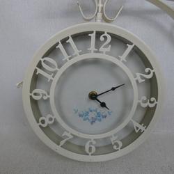 Horloge Murale Blanc Ivoire Vintage en Métal Non Testée Pile Non Fournie - Photo 1